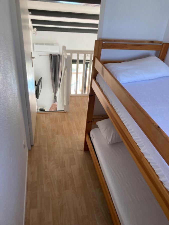 Appartement 2 Chambres Avec Piscine Face A La Mer A La Coudouliere Six-Fours-les-Plages Exterior photo